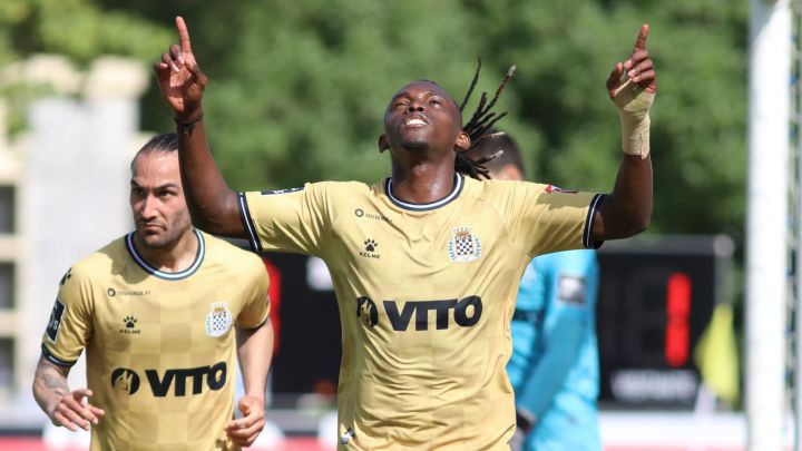 Alberth Elis festeja su gol que significó el 2-0 para Boavista en contra de Belenenses