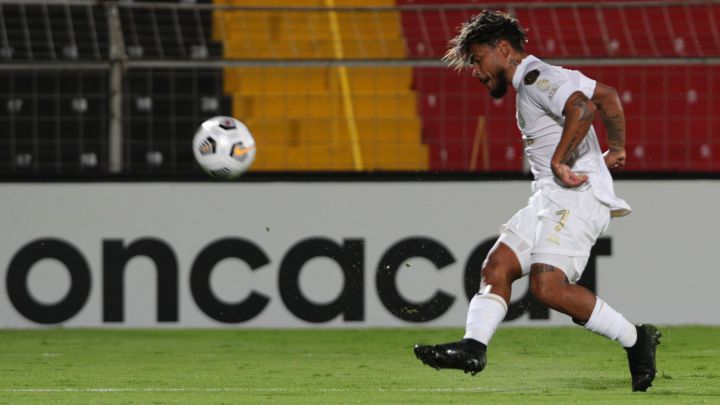 Josef en su regreso a las canchas en el partido ante Alajuelense.