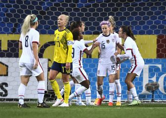 Megan Rapinoe salva del desastre a Estados Unidos