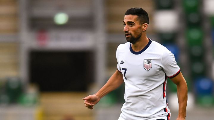 Sebastian Lletget se disculpa por insulto homofóbico en redes sociales