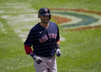 J.D. Martínez pega tres HR en triunfo de Red Sox