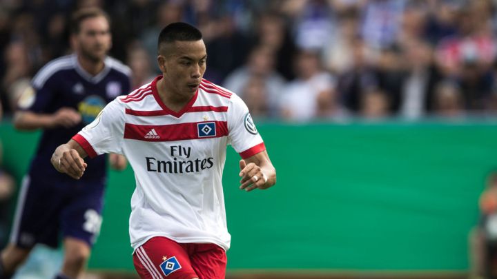 Bobby Wood anotando su primer gol con Hamburgo en la Copa DFB ante Vfl Osnabrueck.