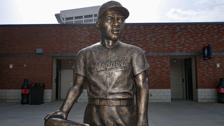 JACKIE ROBINSON