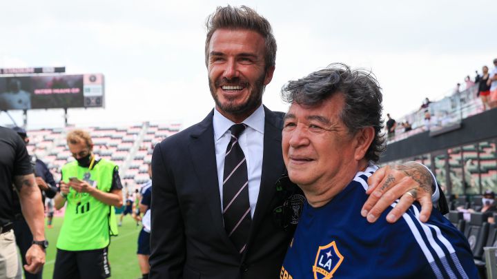 El emotivo reencuentro de David Beckham con asistente mexicano del LA Galaxy