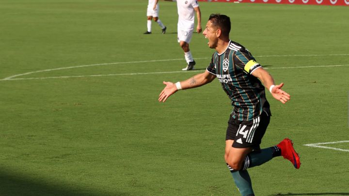Javier "Chicharito" Hernández celebrando anotación de LA Galaxy en primer juego contra Inter Miami.