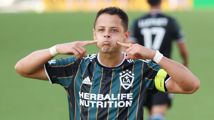 Javier "Chicharito" Hernández festeja uno de sus goles con LA Galaxy en apertura en contra de Inter Miami.