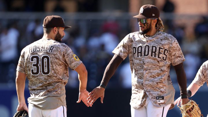 Eric Hosmer y Fernando Tatis con los Padres
