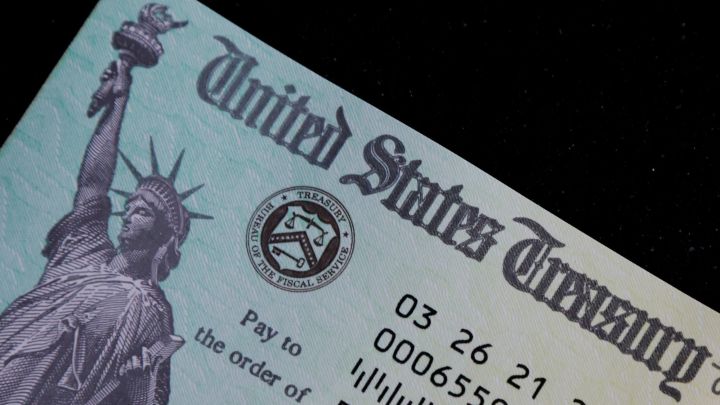 ¿Qué ha dicho el IRS para reclamar el cheque de estímulo y cuándo llegará el pago?