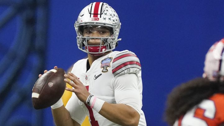 Justin Fields con Ohio State