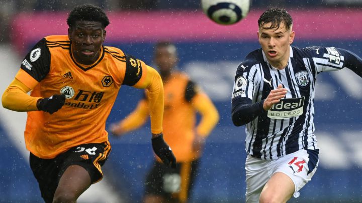 Owen Otasowie fue titular en Premier League por primera vez en 2021