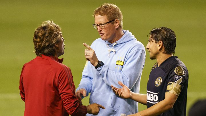 Jim Curtin se lanza contra Heinze: Es un mal perdedor y un idiota