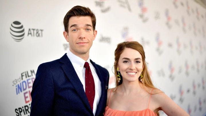 el comediante John Mulaney y la artista Anna Marie Tendler anunciaron que se están divorciando