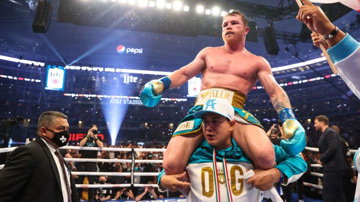 Canelo Álvarez podría subir a las 175 libras, afirma Eddie Hearn