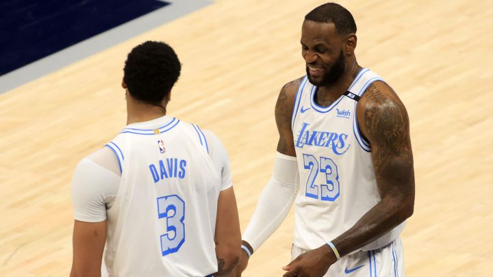 ¿Qué necesitan los Lakers para evitar el Play-In de la NBA?