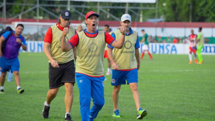 Pedro Troglio estalla contra la prensa de Honduras: "Me trataron mal"