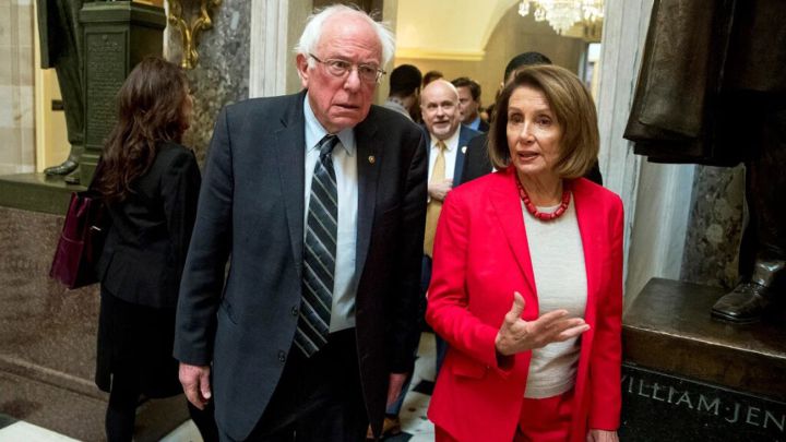 Nacny Pelosi y Bernie Sanders