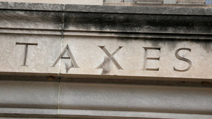 ¿Cuánto tiempo tengo para conservar las declaraciones de impuestos del IRS?