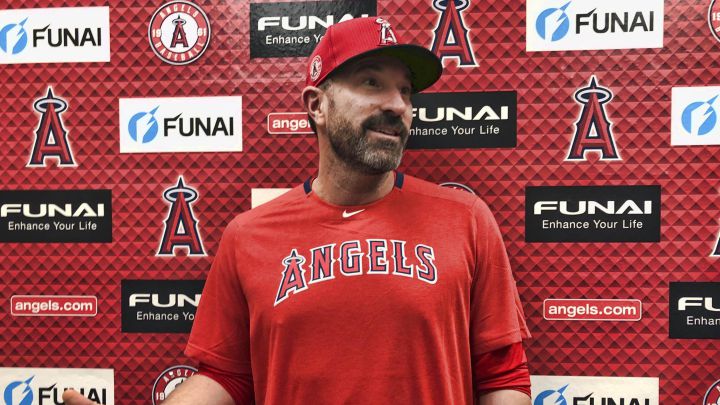 Mickey Callaway con los Angels