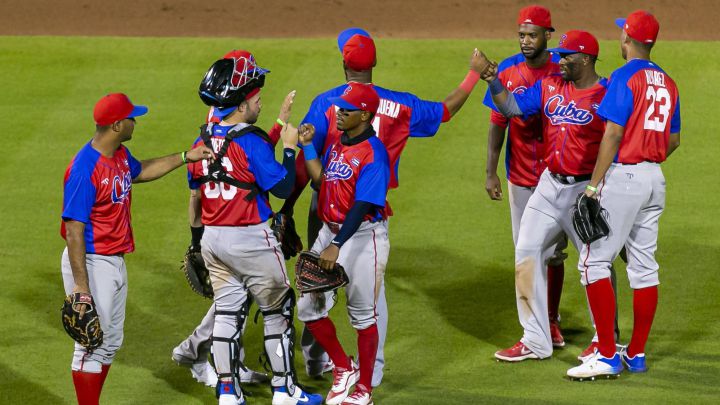 Psicólogo de Cuba deserta en Estados Unidos, tras Preolímpico de Béisbol