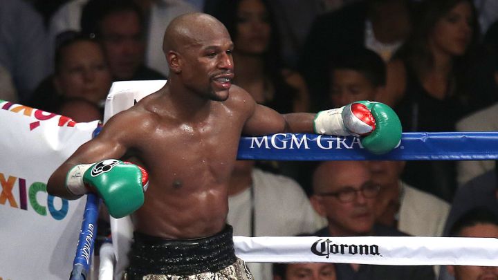 Teofimo López: "Mayweather sólo toma peleas que sabe que ganará"