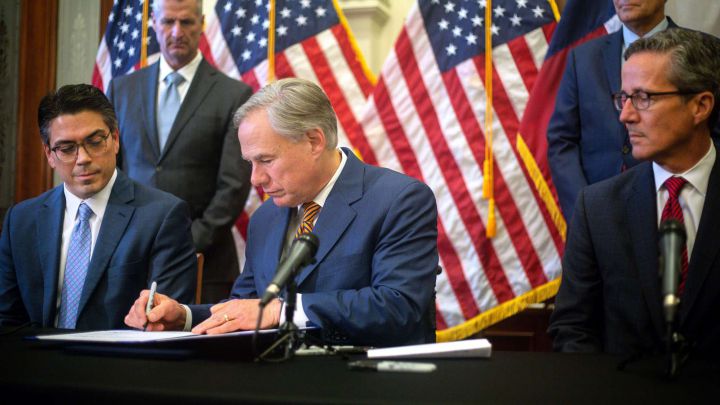 Gobernador de Texas, Greg Abbott, anuncia plan para construir muro fronterizo con México