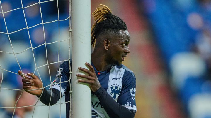 Aké Loba tuvo un semestre complicado con Rayados entre la suplencia y los pocos goles marcados.