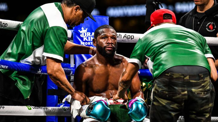 Hearn: "Creo que Mayweather se sentía avergonzado por lo que fue su pelea ante Logan Paul"