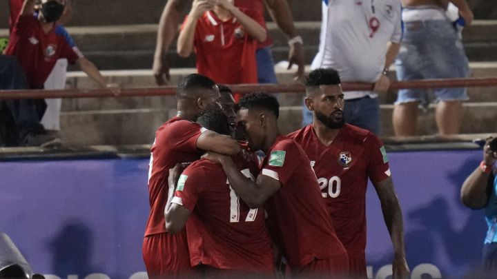 Alberto Quintero festeja su gol frente a Curazao de este sábado por la noche.