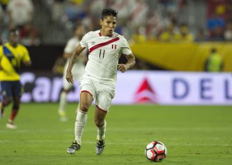 Schmetzer, sorprendido por la ausencia de Ruidíaz con Perú