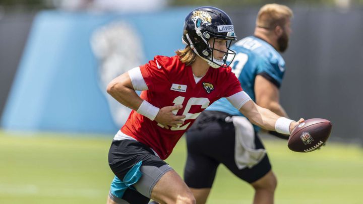 Trevor Lawrence con los Jaguars