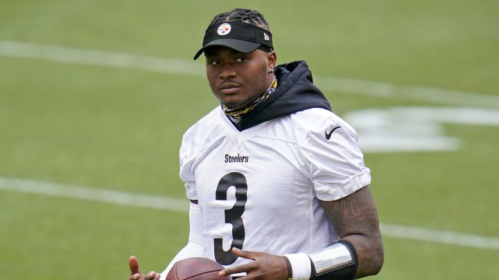 Dwayne Haskins con los Steelers