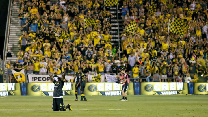 Jonathan Mensah celebra la última victoria de Columbus Crew en el Historic Crew Stadium ante Chicago Fire (2-0).
