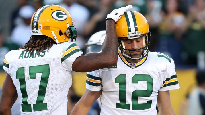 Davante Adams y Aaron Rodgers con los Packers