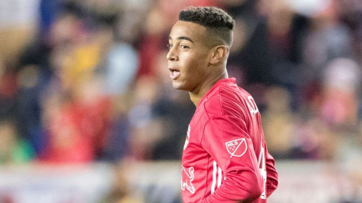 Tyler Adams en acción durante juego de New York Red Bulls en contra de Orlando City.