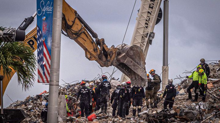 Derrumbe edificio en Miami: ¿Cuántas denuncias van contra el gobierno y de qué se les acusa?