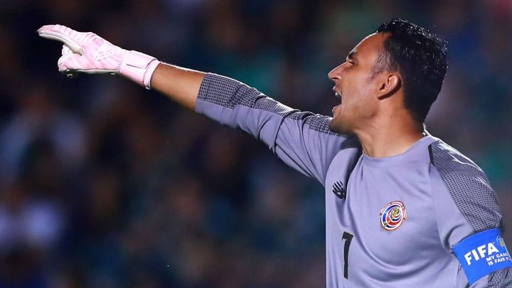 Francisco Calvo defiende a Keylor Navas por ausencia en Copa Oro y lo compara con Messi y CR7