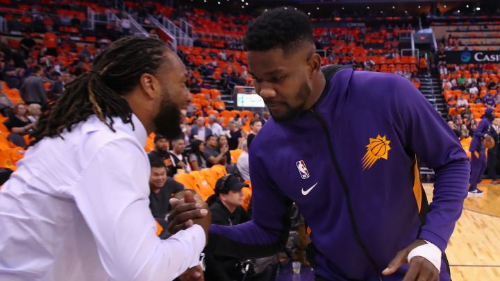 Deandre Ayton y Larry Fitzgerald
