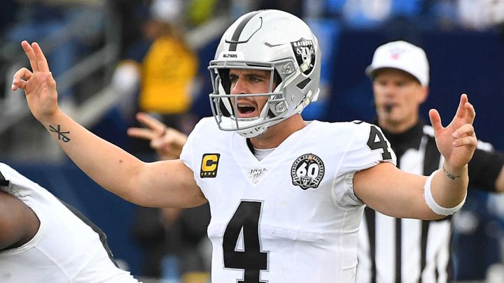 Derek Carr con los Raiders