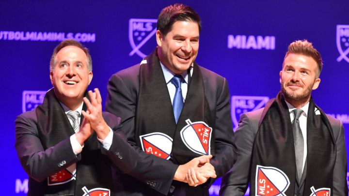 Jorge Mas, Marcelo Claure y David Beckham en presentación de Inter Miami como nuevo club de la MLS.
