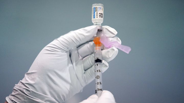 ¿Qué es el síndrome de Guillain-Barré, vinculado con la vacuna Johnson & Johnson, y cuáles son los síntomas?