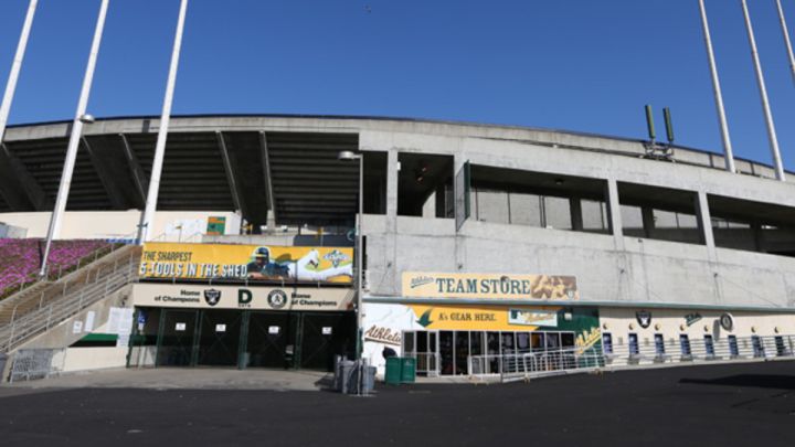 Exterior del Coliseo de Oakland