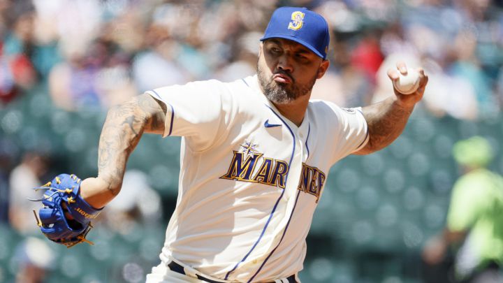 Héctor Santiago con los Mariners
