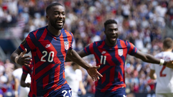 Shaq Moore festejando durante el partido Estados Unidos (USA) vs Canada, correspondiente al Grupo B de la Copa Oro de la CONCACAF 2021, en Childrens Mercy Park Stadium, el 18 de Julio de 2021.