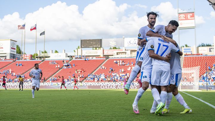 Jairo Henriquez celebra su go 0-1 de El Salvador durante el partido Trinidad y Tobago vs El Salvador, correspondiente al Grupo A de la Copa Oro de la CONCACAF 2021, en Toyota Stadium, el 14 de Julio de 2021.