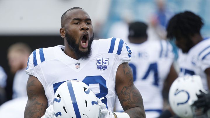 Darius Leonard con los Colts