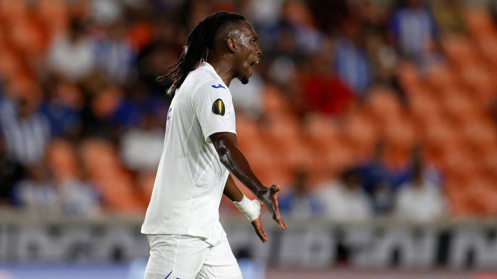 Alberth Elis durante el juego contra Granada en la Copa Oro