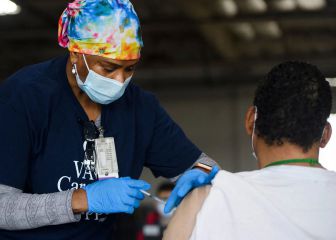 California y Nueva York exigirán vacunas a los empleados del gobierno