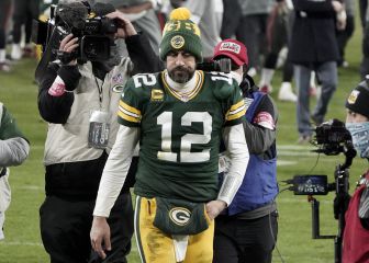 Aaron Rodgers reporta y negocia al mismo tiempo