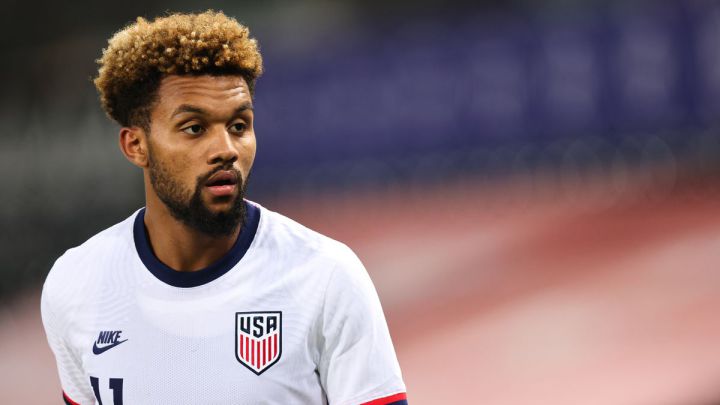 Konrad de la Fuente con USMNT