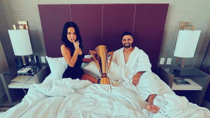 ¡Cerrando bocas! Becky G y Lletget celebran el título de Copa Oro